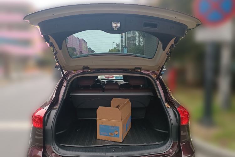 Used Infiniti QX50 2013 2.5L Two-Wheel-Drive Elegant Edition