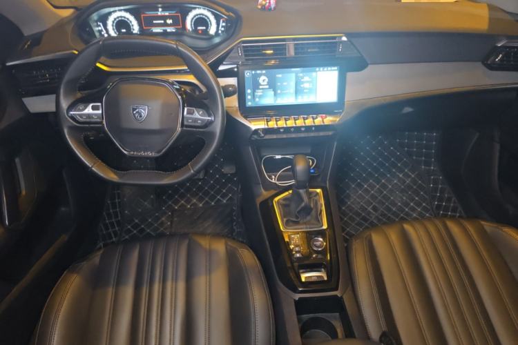 Used Peugeot 408 2022 1.6T Light-Chasing Edition Center Console