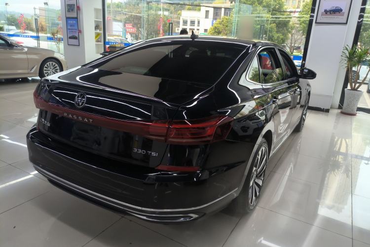 Used Volkswagen Passat 2022 330TSI Starry Luxury Edition
