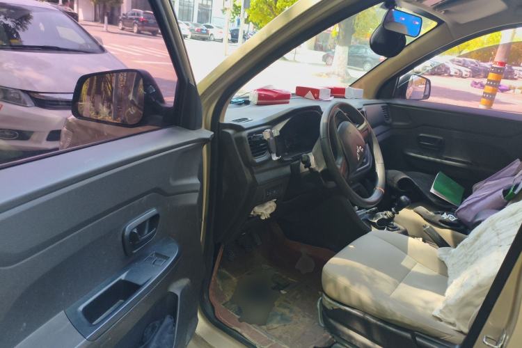 Used Wuling Hongguang V 2019 1.5L Base Version China VI LAR Driver Seat