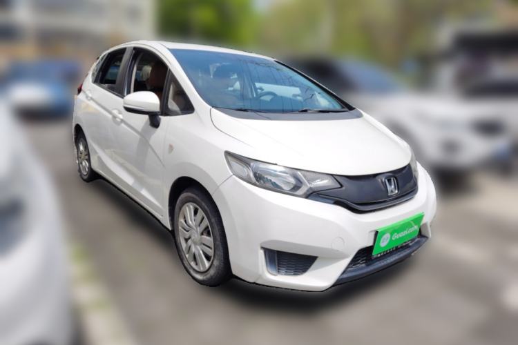 Used Honda Fit 2016 1.5L LXS CVT Comfort Sunroof Version Front Right 45 Deg