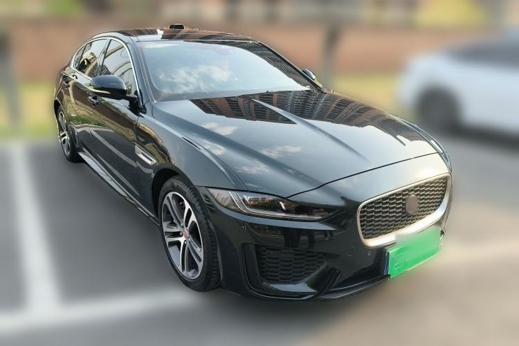 Used Jaguar XEL 2024 2.0T 250 PS R-DYNAMIC S Advanced Sport Edition Front Right 45 Deg