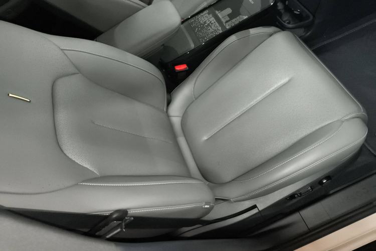 Used Lynk & Co Z20 2025 530 km Range Rear-Wheel Drive Max