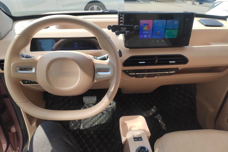 Used Geely Galaxy Panda 2023 Panda Mini 200km Endurance Bear