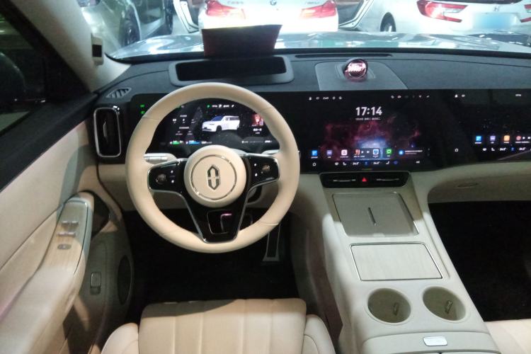 Used Hima AITO M8 2025 Extended-Range Max+ Version 53.4 kWh 5-Seater Edition