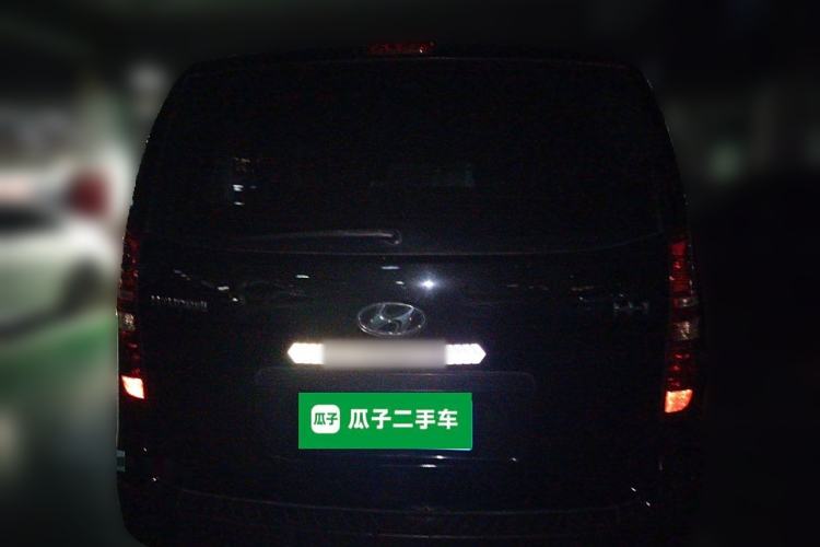 Used Hyundai H-1 Starex 2011 2.4L Comfort Edition
