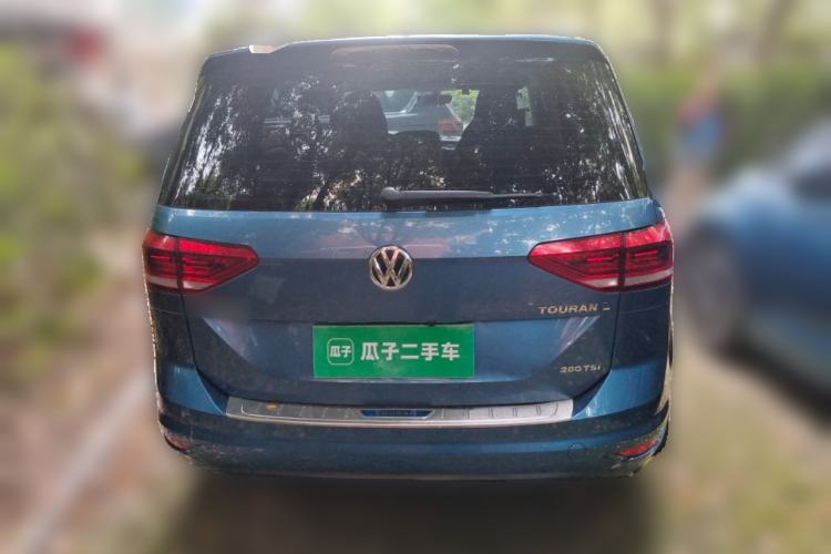 Used Volkswagen Touran 2016 Volkswagen Touran L 280TSI DSG Comfort Edition
