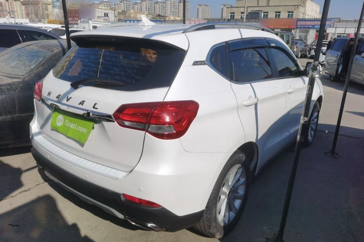 Used Haval H2 2017 Blue Label 1.5T Manual Two-Wheel Drive Luxury Model