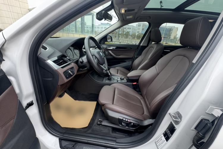 Used BMW X1 2020 sDrive25Li Leading Model
