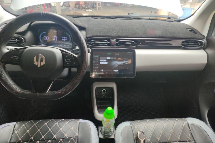 Used Leapmotor T03 2023 310 Lite Edition Center Console