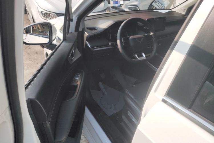 Used Wuling Jiachen 2022 1.5T Manual Light Enjoyment Dynamic Version