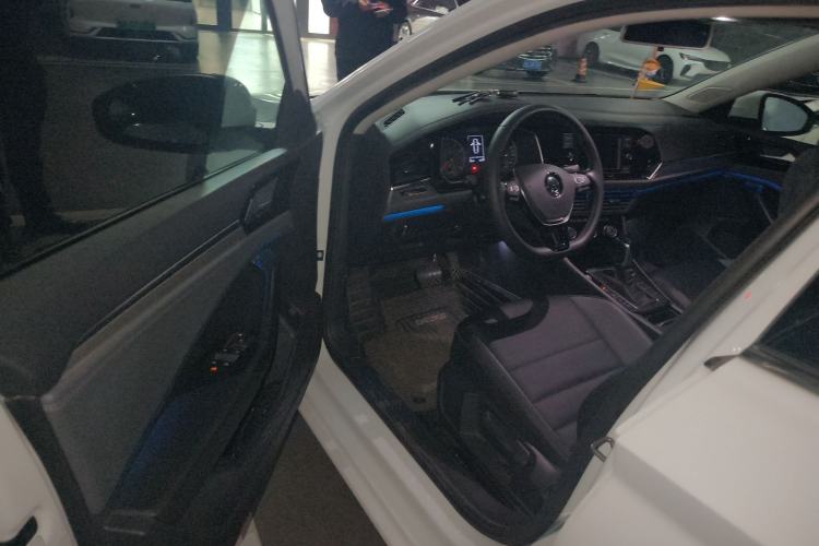 Used Volkswagen Sagitar 2020 200TSI DSG Comfort Version China VI Standard Driver Seat