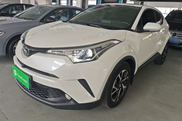 Used Toyota C-HR 2018 2.0L Leading with Sunroof China V Standard