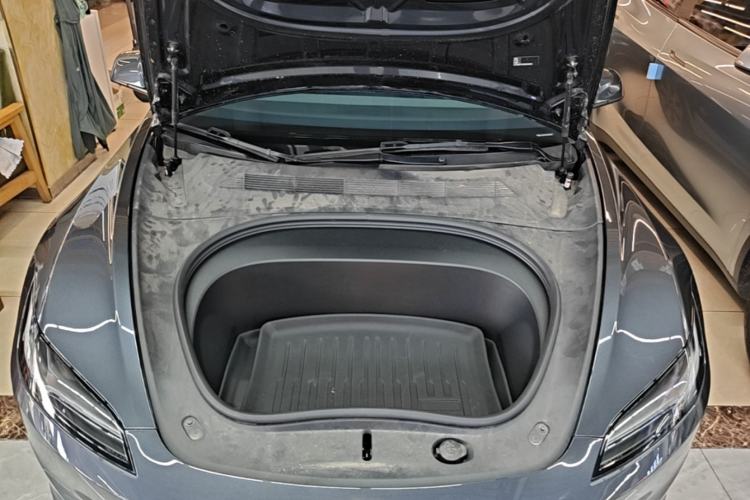 Used Tesla Model 3 2025 Rear-Wheel-Drive Version