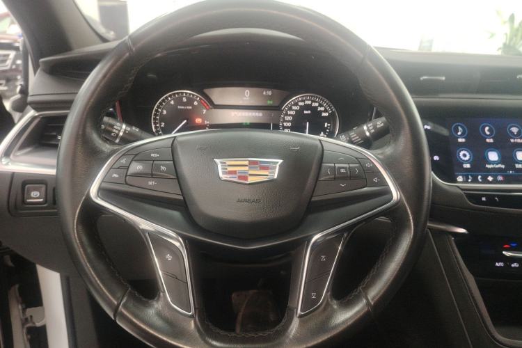 Used Cadillac XT5 2020 28T Tech Edition Steering Wheel