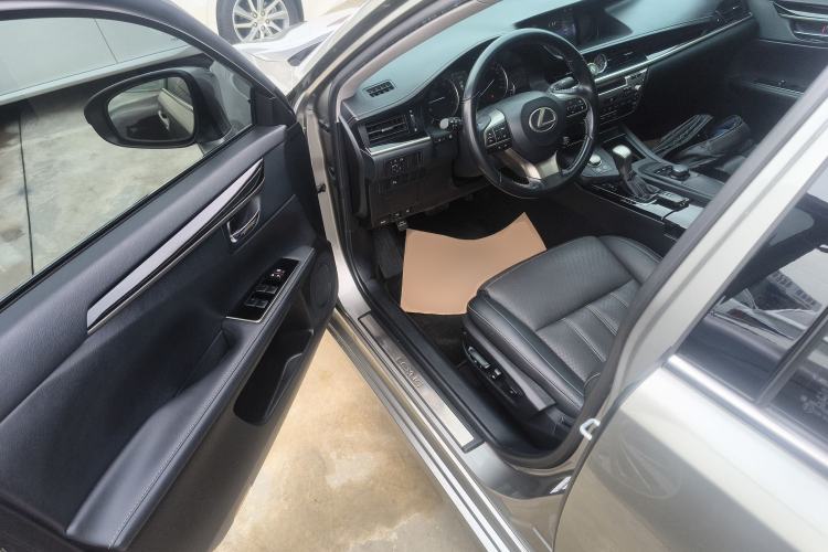 Used Lexus ES 2016 200 Midnight Special Limited Edition