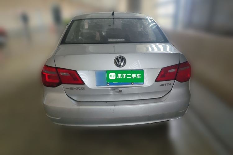 Used Volkswagen Jetta 2015 Zhuihui Edition 1.4L Manual Fashion Model Rear