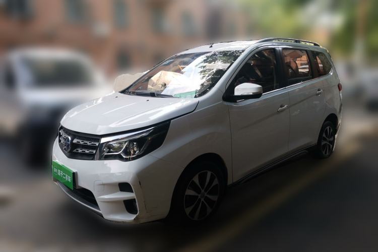 Used Venucia M50V 2017 1.5L XL Manual Comfort Edition