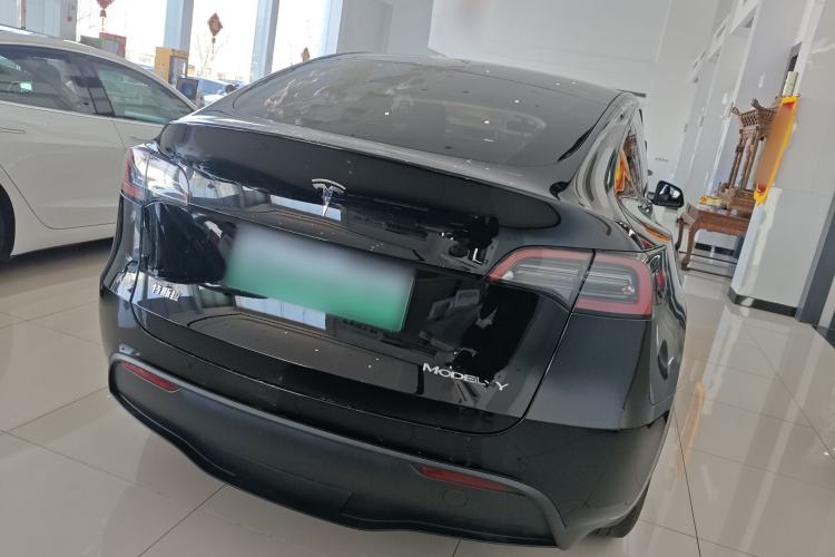 Used Tesla Model Y 2022 Long-Range All-Wheel-Drive Version