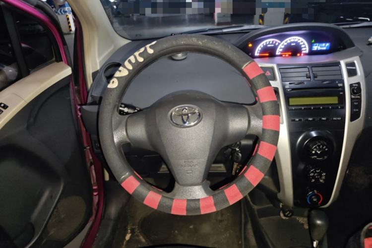 Used Toyota Yaris 2011 1.6E Automatic Charm Edition Steering Wheel