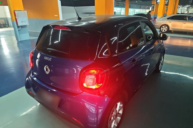 Used smart forfour 2018 1.0L 52 kW Dynamic Edition