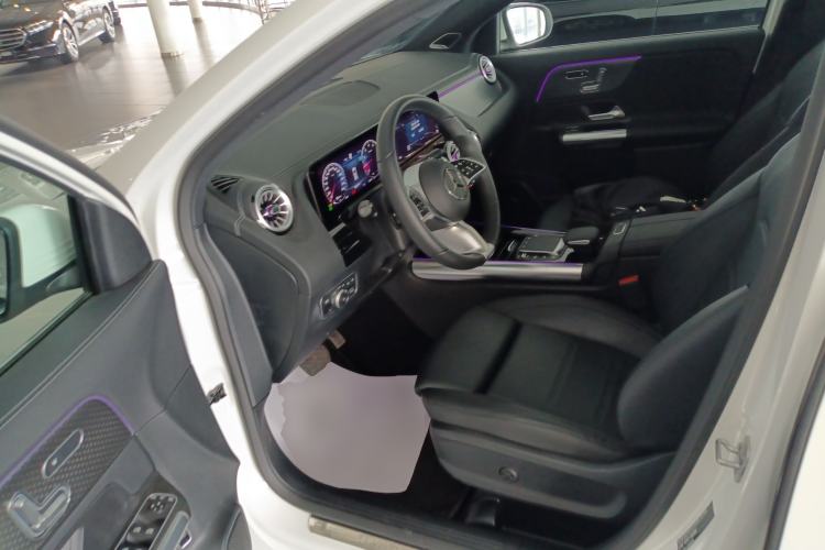 Used Mercedes-Benz GLA 2024 GLA 220 Driver Seat