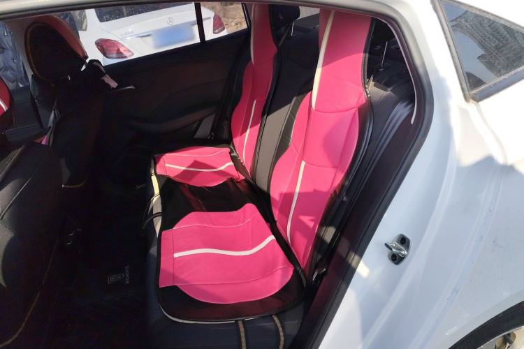 Used Roewe i5 2023 1.5L Manual Comfort Edition
