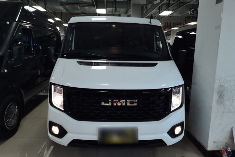 Used JMC Fushun 2025 2.0T 6MT Diesel Short-Wheelbase Low-Roof Commercial Multi-Purpose Passenger Vehicle with 5/6 Seats and Twin-Swing Tailgate
