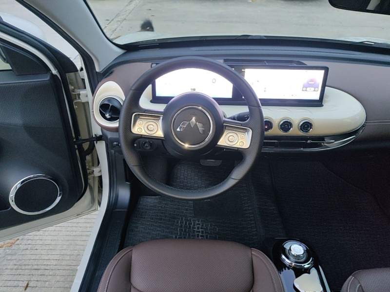 Used Wuling Bingo 2023 333 km Lingxi Connected+ Version — 10