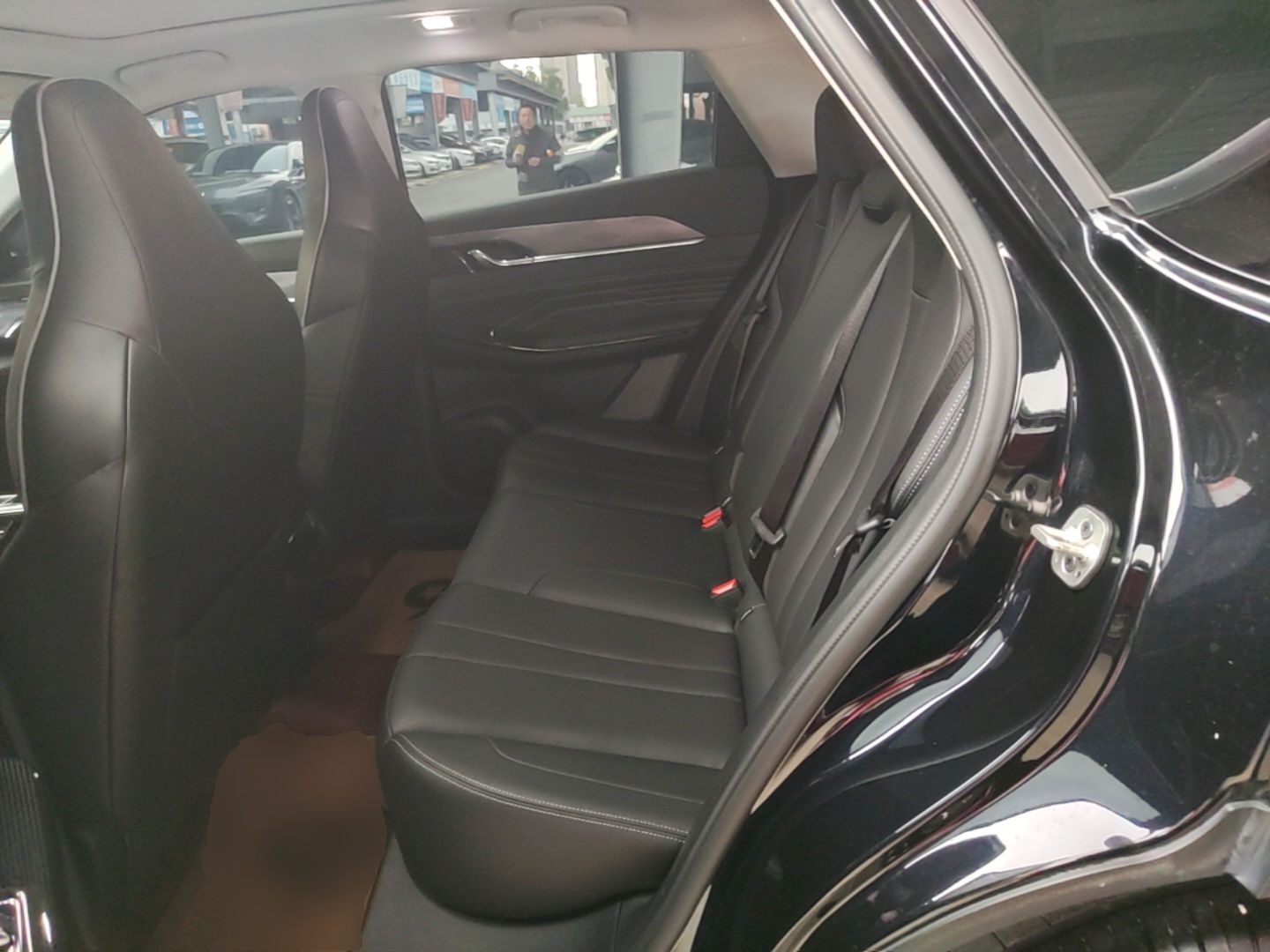 Dongfeng Aeolus Mage 2023 DH-i 1.5T Luxury Edition — снимка 20