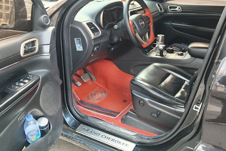 Used Jeep Grand Cherokee 2014 3.0TD Diesel Comfort Navigation Version
