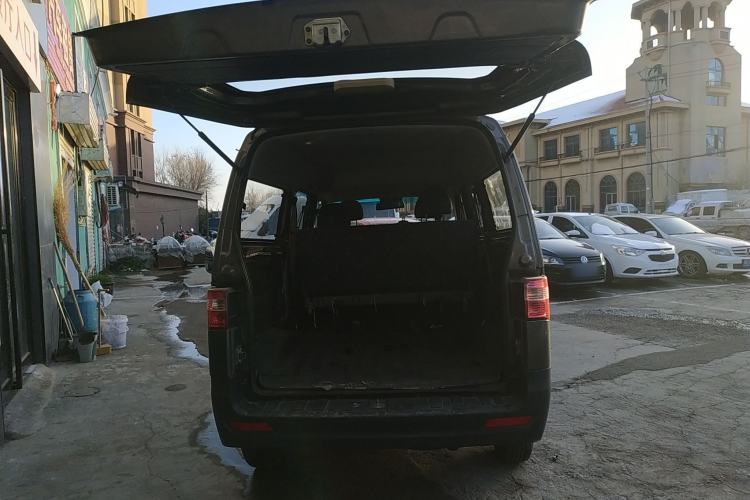 Used Jinbei Hiace X30 2020 1.5L Super-Comfortable Version China VI Standard SWC15M
