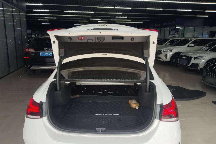 Used Mercedes-Benz A-Class 2022 Restyled A 200 L Sport Sedan Fashion Version Trunk