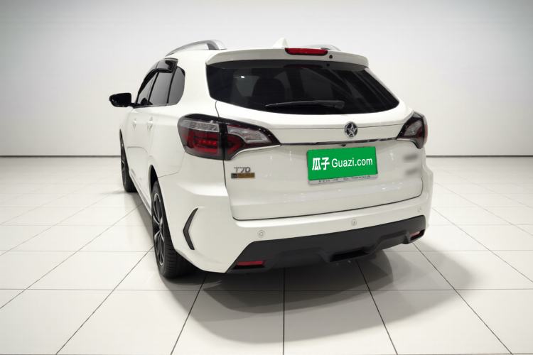 Used Venucia T70 2018 1.4T Manual Enjoyment Edition Exterior 3