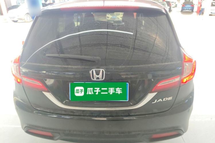 Used Honda Jade 2013 1.8L automatic Comfort version 5 seats
