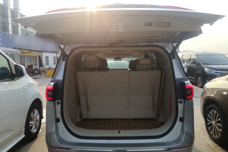 Used Buick GL8 2022 ES Landtrek 653T Luxury Edition Trunk