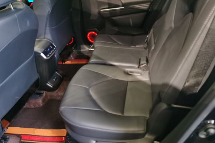 Used Toyota Highlander 2023 2.5L Smart Electric Hybrid Dual-Engine Four-Wheel Drive Prestige Version – 7 Seats Left Rear Seat