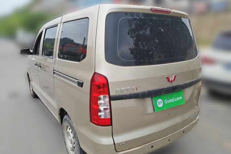 Used Wuling Hongguang V 2019 1.5L Jingqu Version China VI LAR
