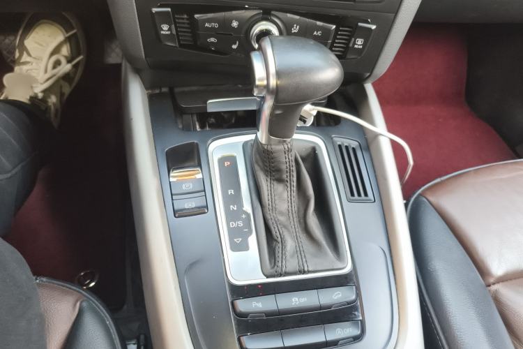 Used Audi Q5 2017 Plus 40 TFSI Ambition Model