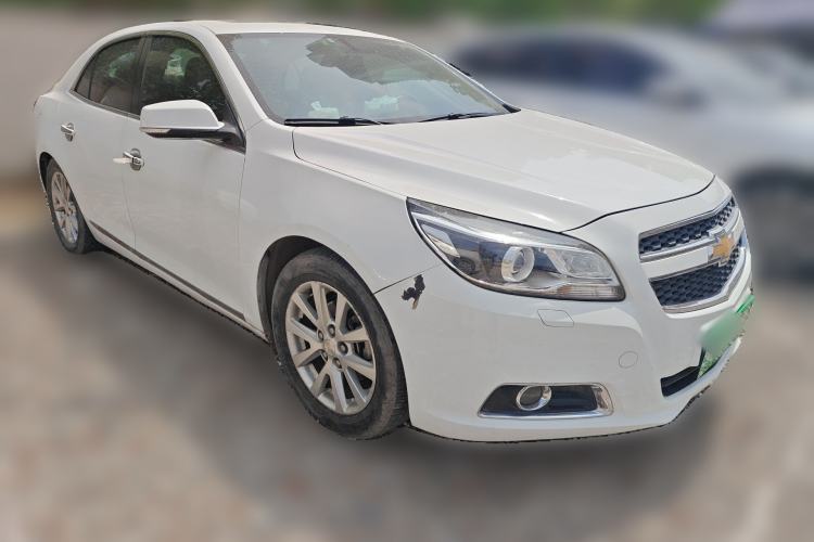 Used Chevrolet Malibu 2014 2.4L Automatic Luxury Edition Front Right 45 Deg