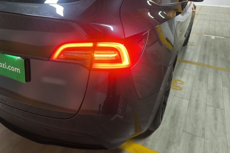 Used Tesla Model Y 2024 Rear-Wheel-Drive Version Exterior 3