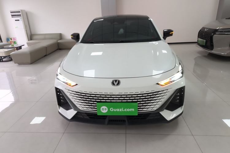 Used CHANGAN UNI-V 2023 1.5T Prestige Model
