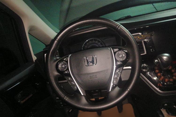 Used Honda Elysion 2019 2.0L Hybrid Luxury Edition
