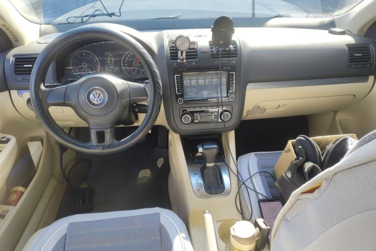 Used Volkswagen Sagitar 2011 1.4 TSI Automatic Tech Model
