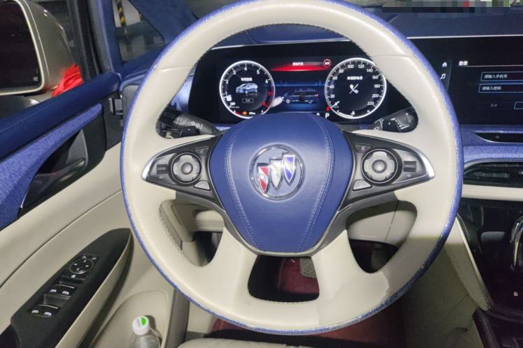 Used Buick GL8 2022 ES Landtrek 653T Comfort Edition