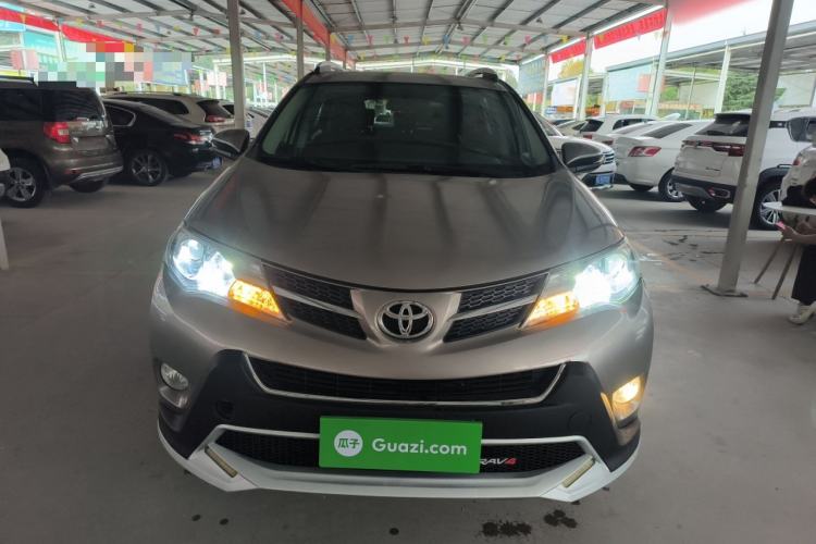 Used Toyota RAV4 2015 2.0L CVT Two-Wheel Drive Fashion Edition