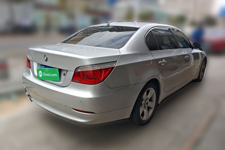 Used BMW 5 Series 2010 520Li Leading Model Rear Right 45 Deg