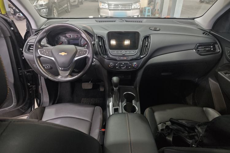 Used Chevrolet Equinox 2021 535T Chijie Edition Center Console