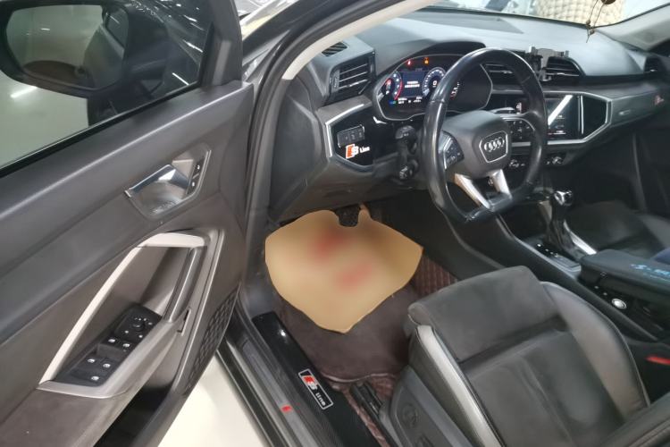 Used Audi Q3 2020 35 TFSI Fashion Dynamic Model