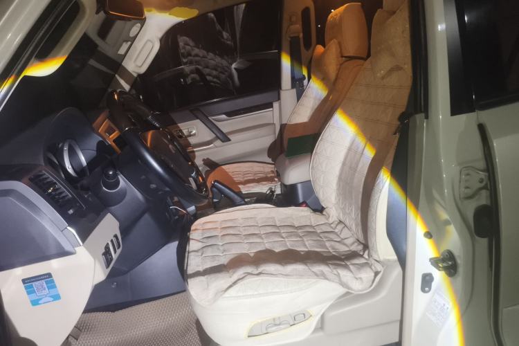 Used Mitsubishi Pajero 2018 V97 3.8L 5-Door GLS Sunroof Dual Differential – Middle East